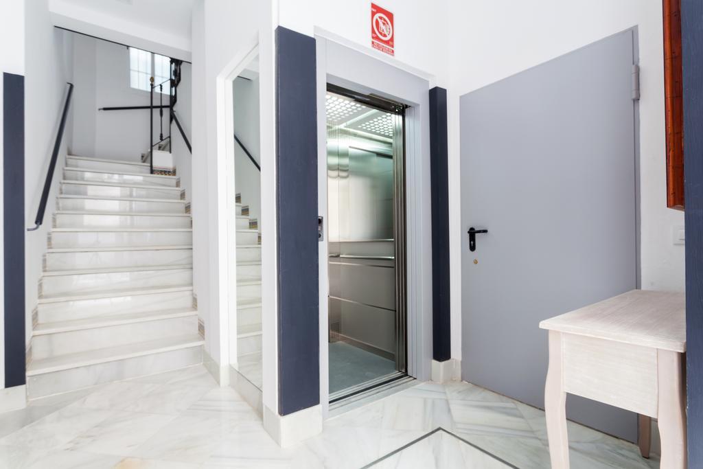 Hostly Acetres 2A-Penthouse In City Center-Fibre-Parking Opt Sevilla Exteriér fotografie